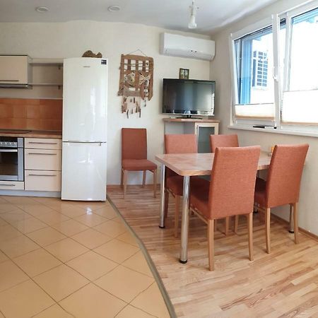 Taikos 24-7A Apartment นิดา ภายนอก รูปภาพ