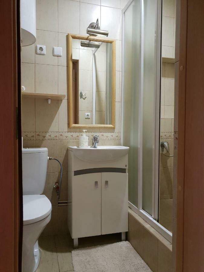 Taikos 24-7A Apartment นิดา ภายนอก รูปภาพ