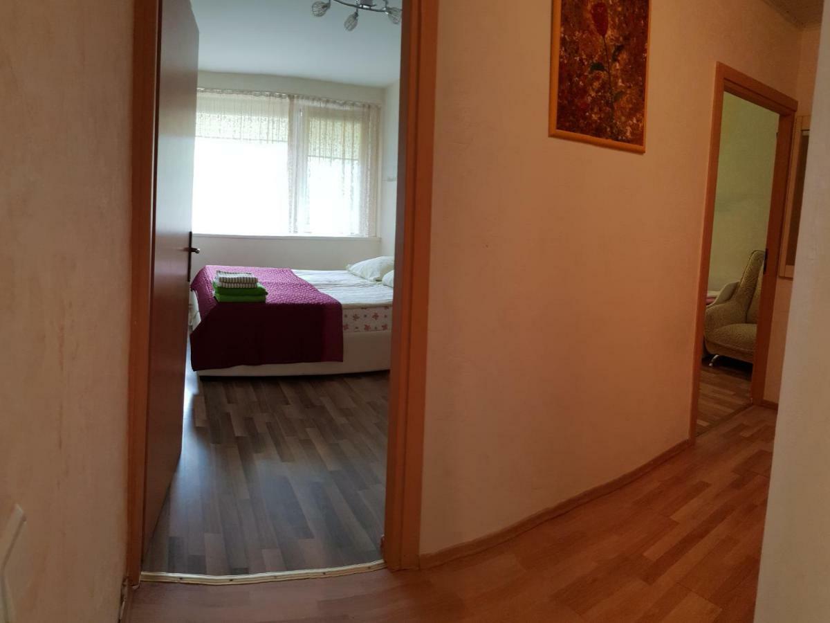 Taikos 24-7A Apartment นิดา ภายนอก รูปภาพ