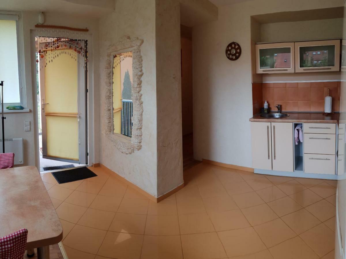 Taikos 24-7A Apartment นิดา ภายนอก รูปภาพ