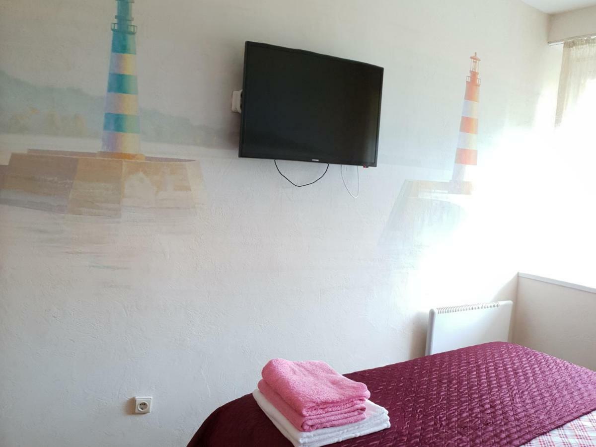 Taikos 24-7A Apartment นิดา ภายนอก รูปภาพ