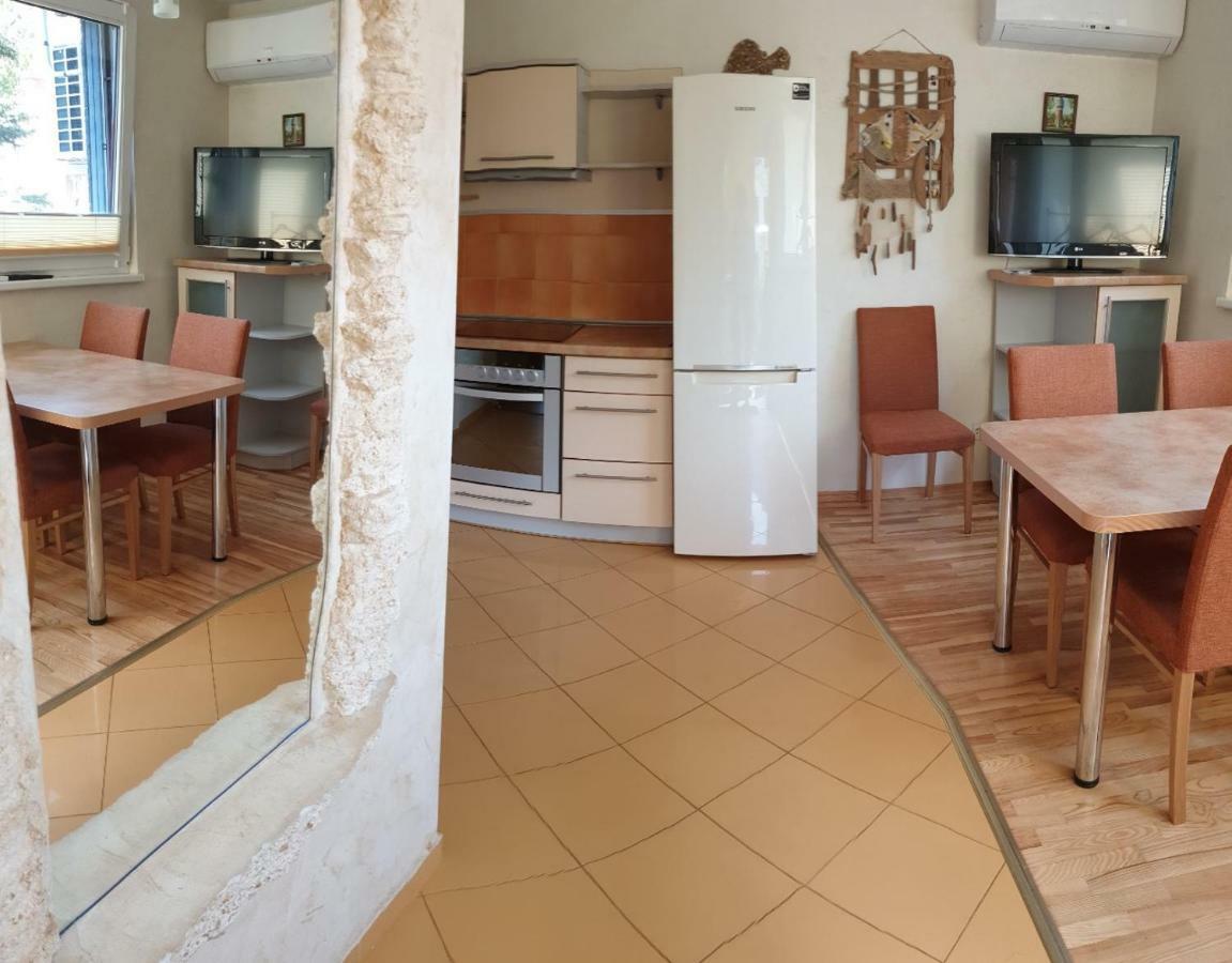 Taikos 24-7A Apartment นิดา ภายนอก รูปภาพ